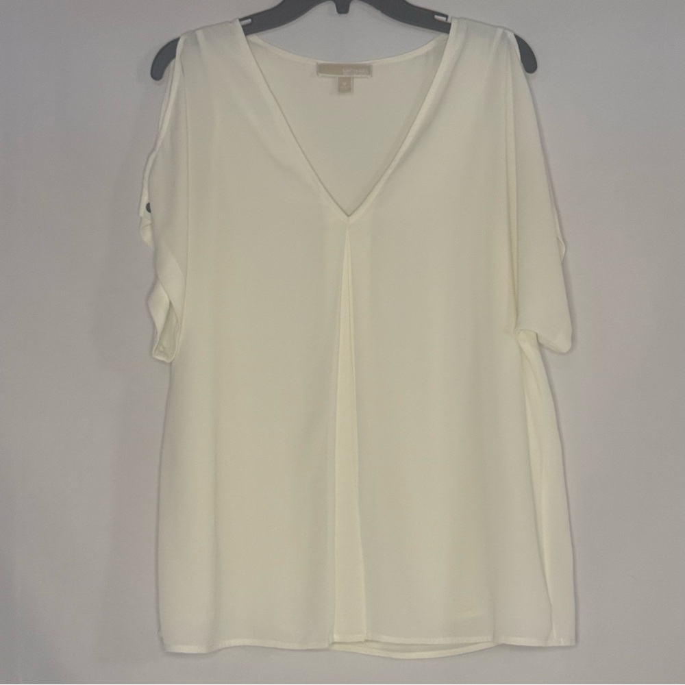 Michael Kors Cream Pleated Front Cold Shoulder Blouse | Size Medium | EUC